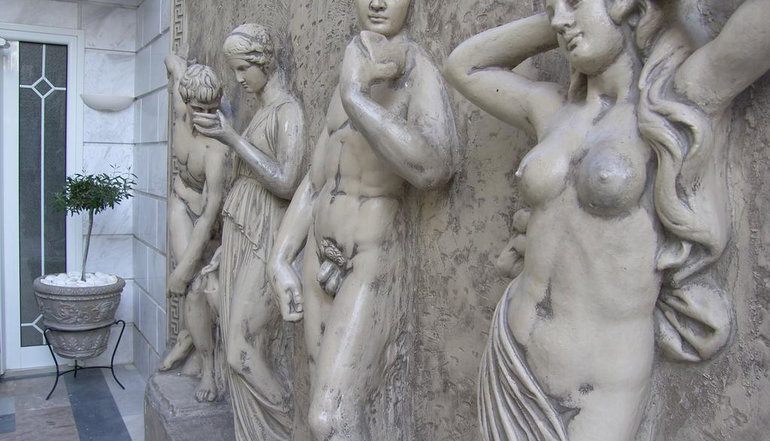 Parthenon Art Hotel